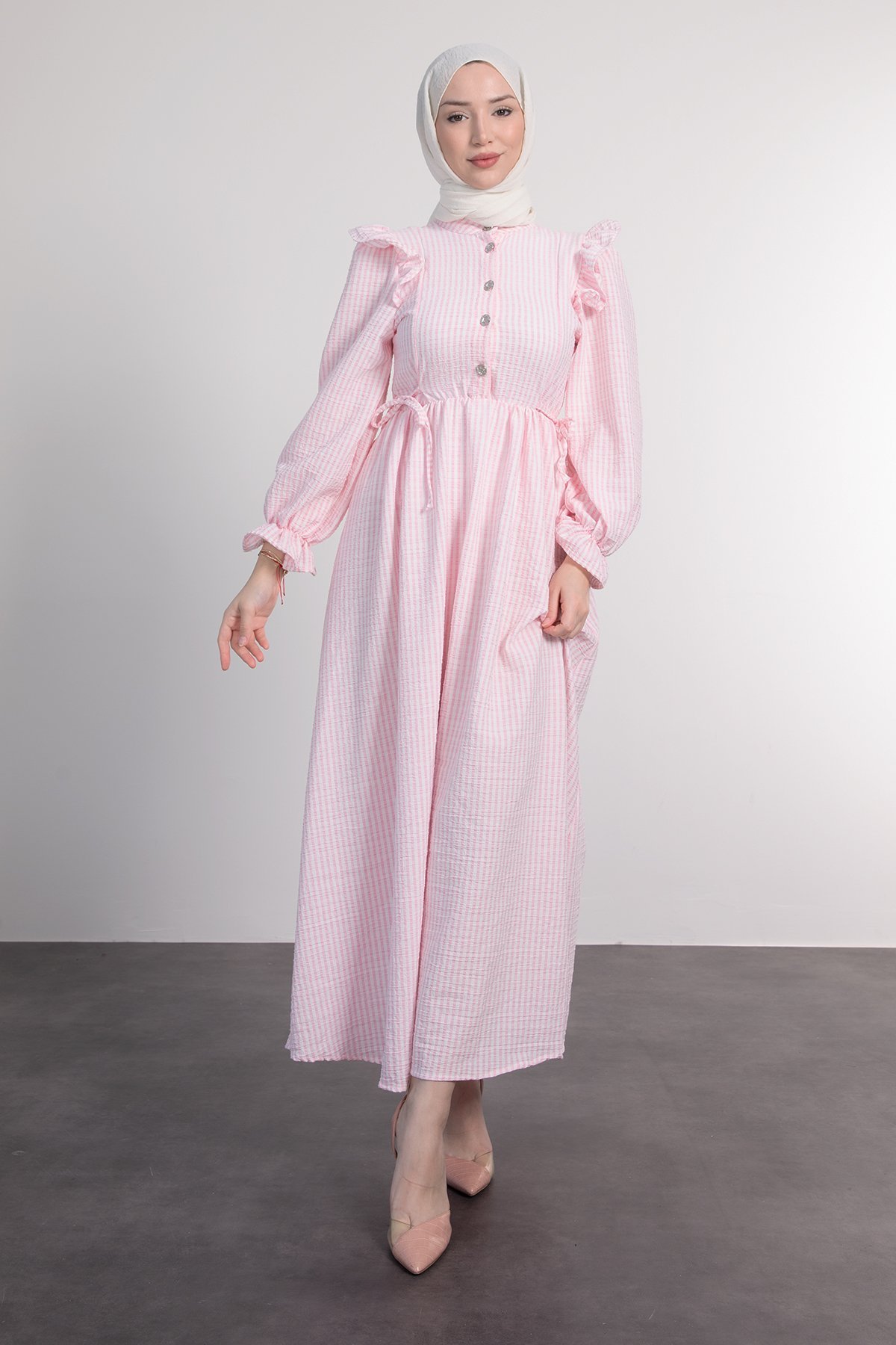 Dikey Çizgili Fırfırlı Tesettür Elbise Pembe