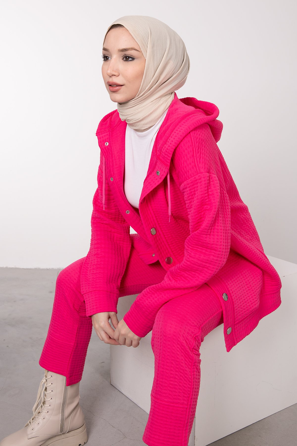 Dokulu Çıt Çıt Kapama Tesettür Takım Pembe