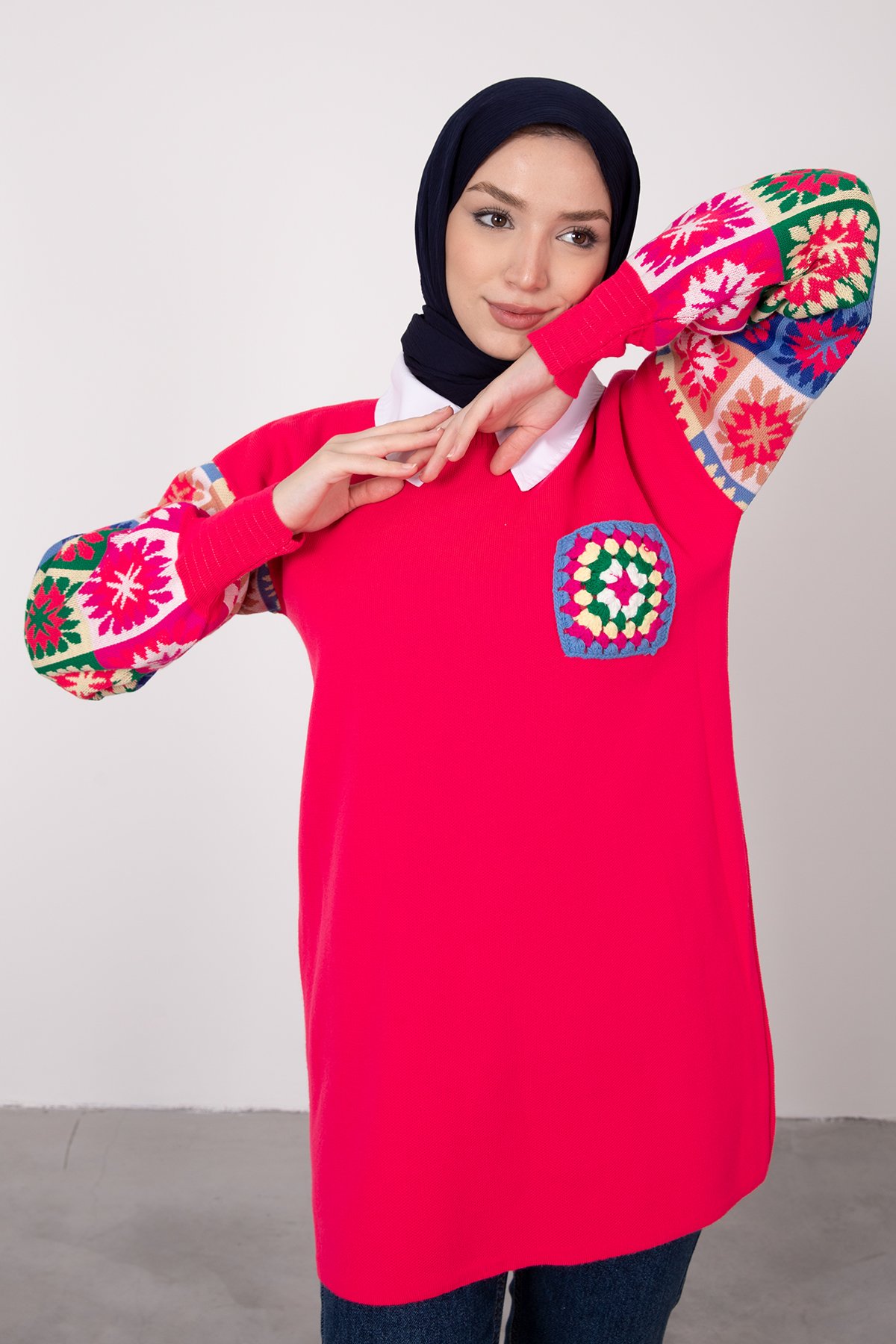 Kolları Etnik Desenli Tesettür Triko Tunik Pembe