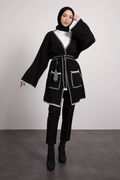 Minimalist Döşemeli Desenli Tesettür Triko Kimono Siyah