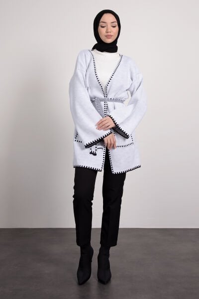 Minimalist Döşemeli Desenli Tesettür Triko Kimono Açık Gri