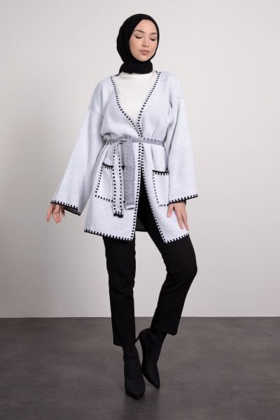 Minimalist Döşemeli Desenli Tesettür Triko Kimono Açık Gri