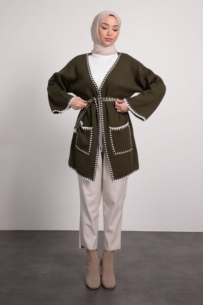 Minimalist Döşemeli Desenli Tesettür Triko Kimono Haki