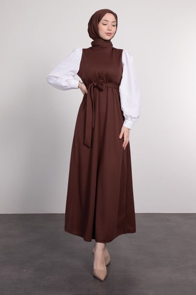 Kolları Poplin Detaylı Kuşaklı Tesettür Elbise Kahve