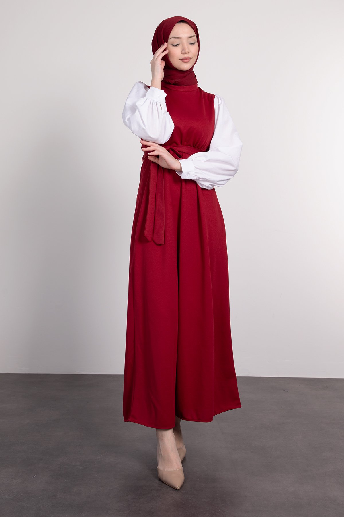 Kolları Poplin Detaylı Kuşaklı Tesettür Elbise Bordo