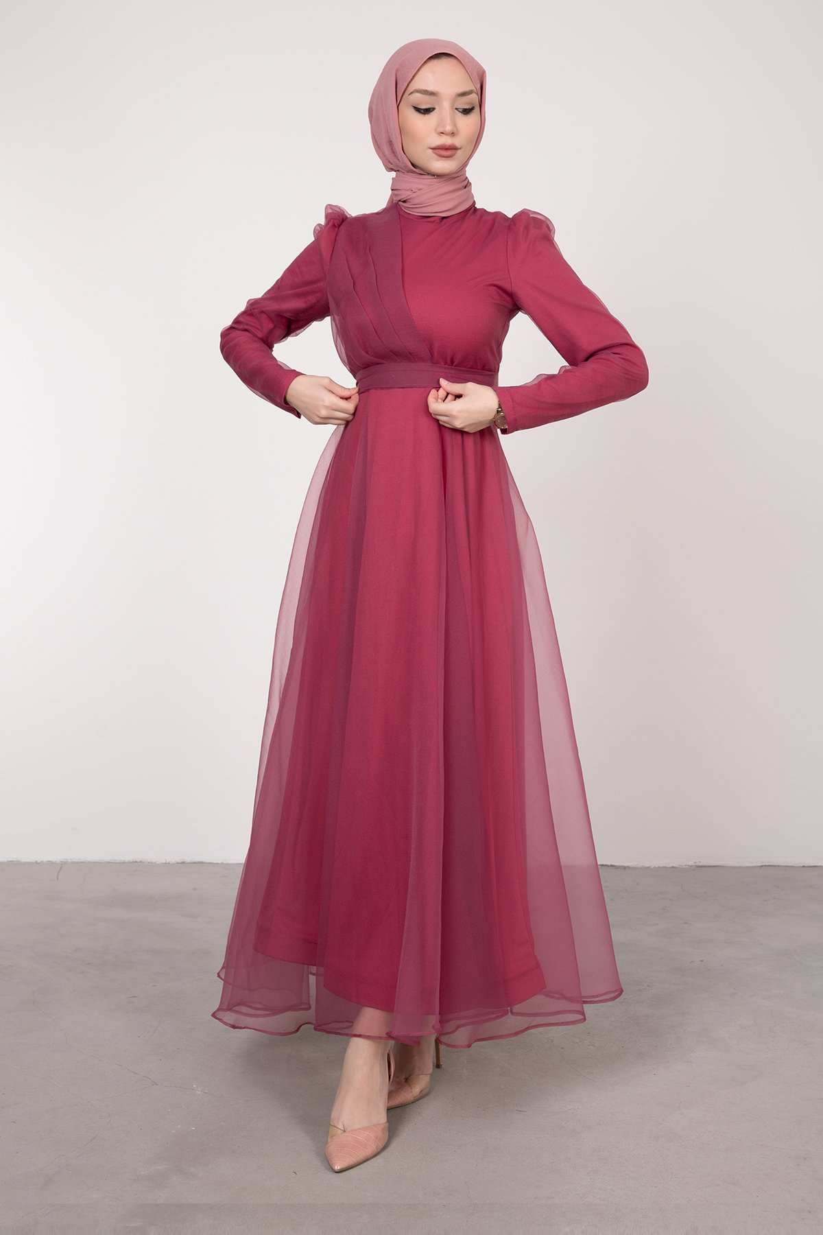 Asimetrik Organze Detaylı Tesettür Abiye Pembe
