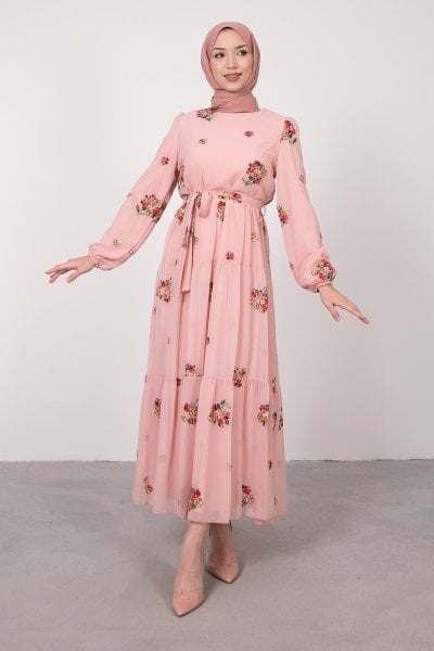 Yaz Çiçeği Motif İşlemeli Tesettür Elbise Pembe