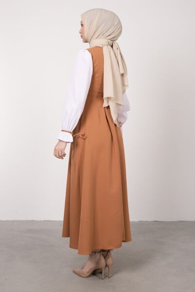 Belden Yarım Piliseli İki Renkli Tesettür Elbise Camel