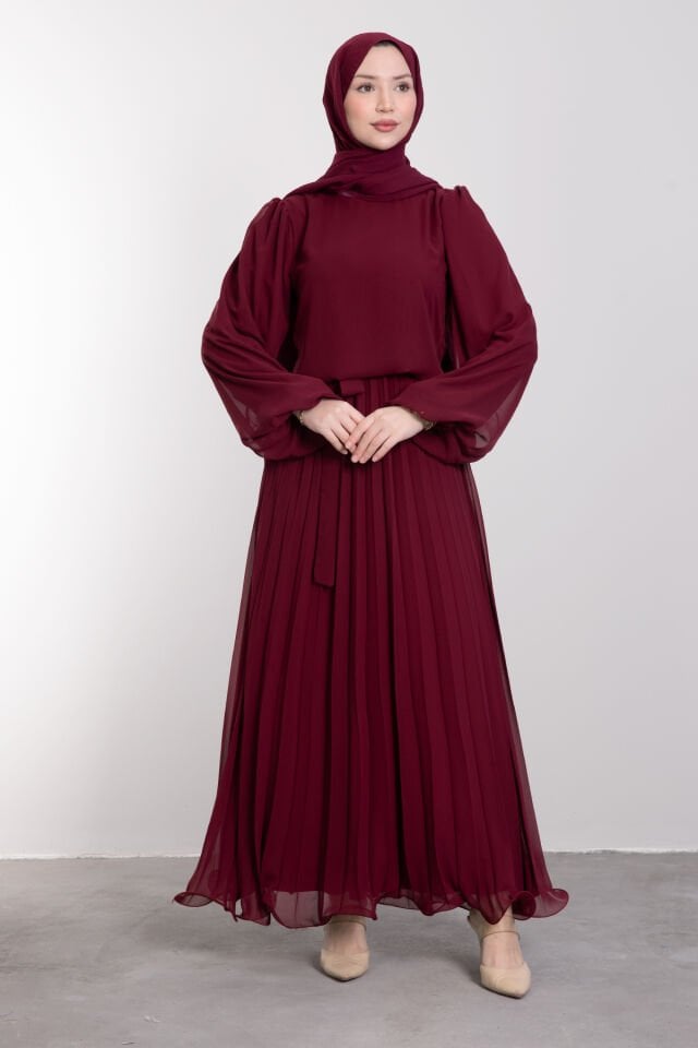 Şifon Minimalist Piliseli Tesettür Elbise Bordo