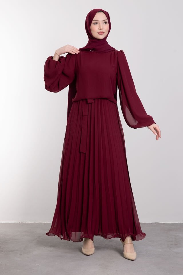 Şifon Minimalist Piliseli Tesettür Elbise Bordo
