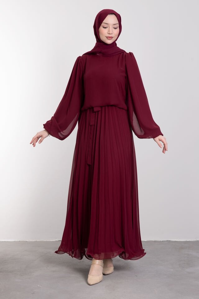 Şifon Minimalist Piliseli Tesettür Elbise Bordo