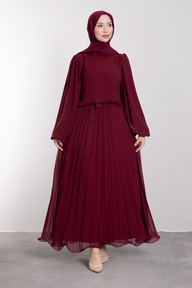 Şifon Minimalist Piliseli Tesettür Elbise Bordo