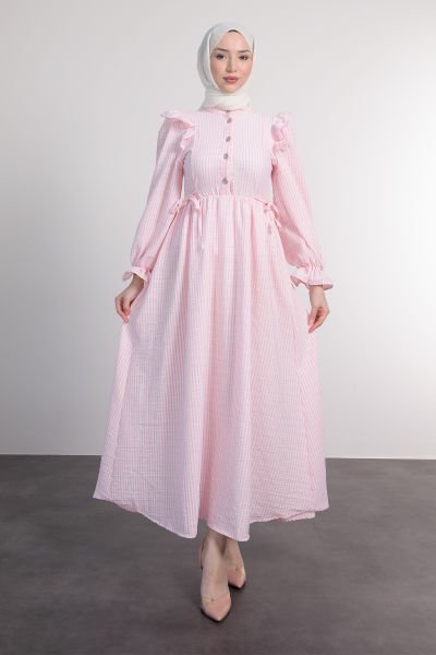 Dikey Çizgili Fırfırlı Tesettür Elbise Pembe