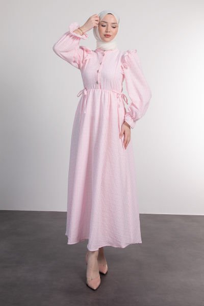 Dikey Çizgili Fırfırlı Tesettür Elbise Pembe