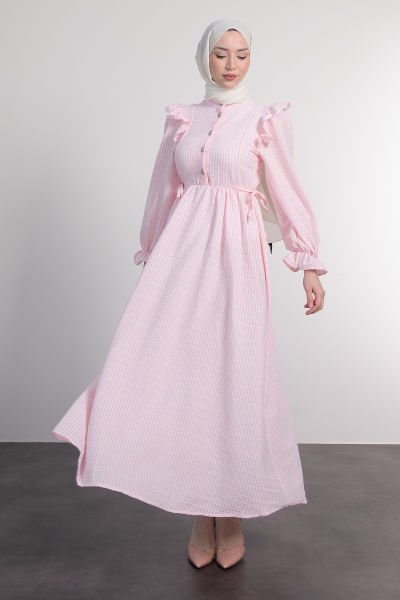 Dikey Çizgili Fırfırlı Tesettür Elbise Pembe