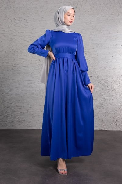 Kolları Uzun Manşetli Kuşaklı Tesettür Abiye Saks