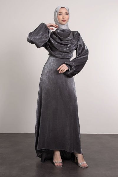 Önü Drape Detaylı Tesettür Abiye Füme