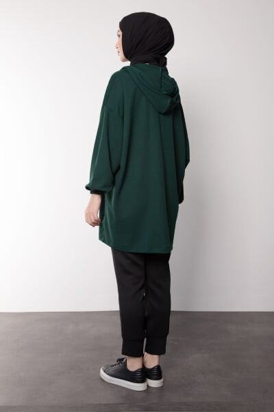 Oversize Kesim Kapüşonlu Fermuarlı Tesettür Tunik Zümrüt