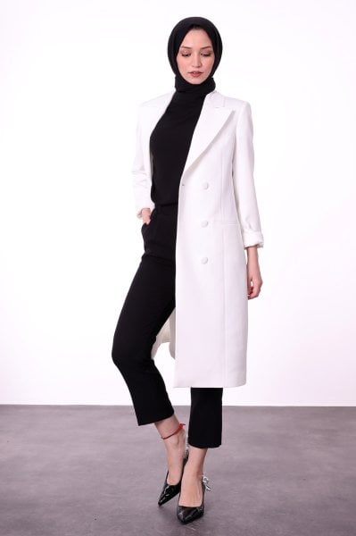 Düğme Detaylı Uzun Blazer Ceket Beyaz
