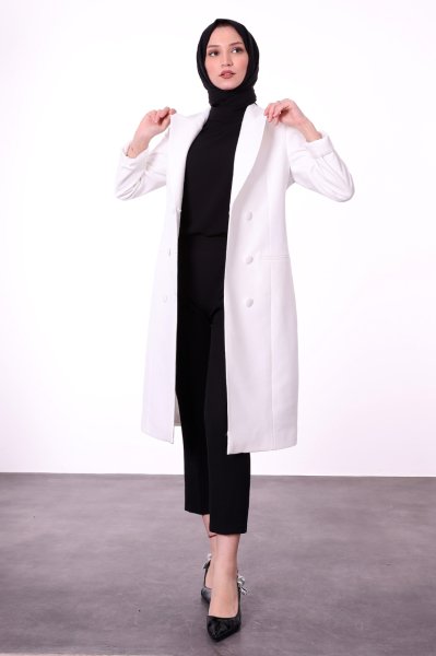 Düğme Detaylı Uzun Blazer Ceket Beyaz