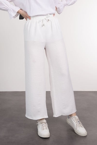 Beli Bağcıklı Geniş Rahat Kesim Tesettür Pantolon Beyaz