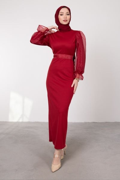 Kolları Organze Kuşaklı Tesettür Elbise Bordo