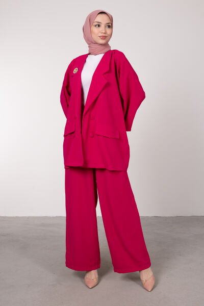 Oversize Kesim Broş Detaylı Tesettür Takım Pembe