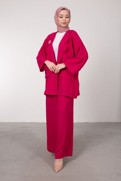 Oversize Kesim Broş Detaylı Tesettür Takım Pembe