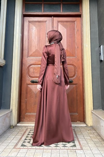 İçi Ağ Desenli Simli Işıltılı Tesettür Abiye Kahverengi