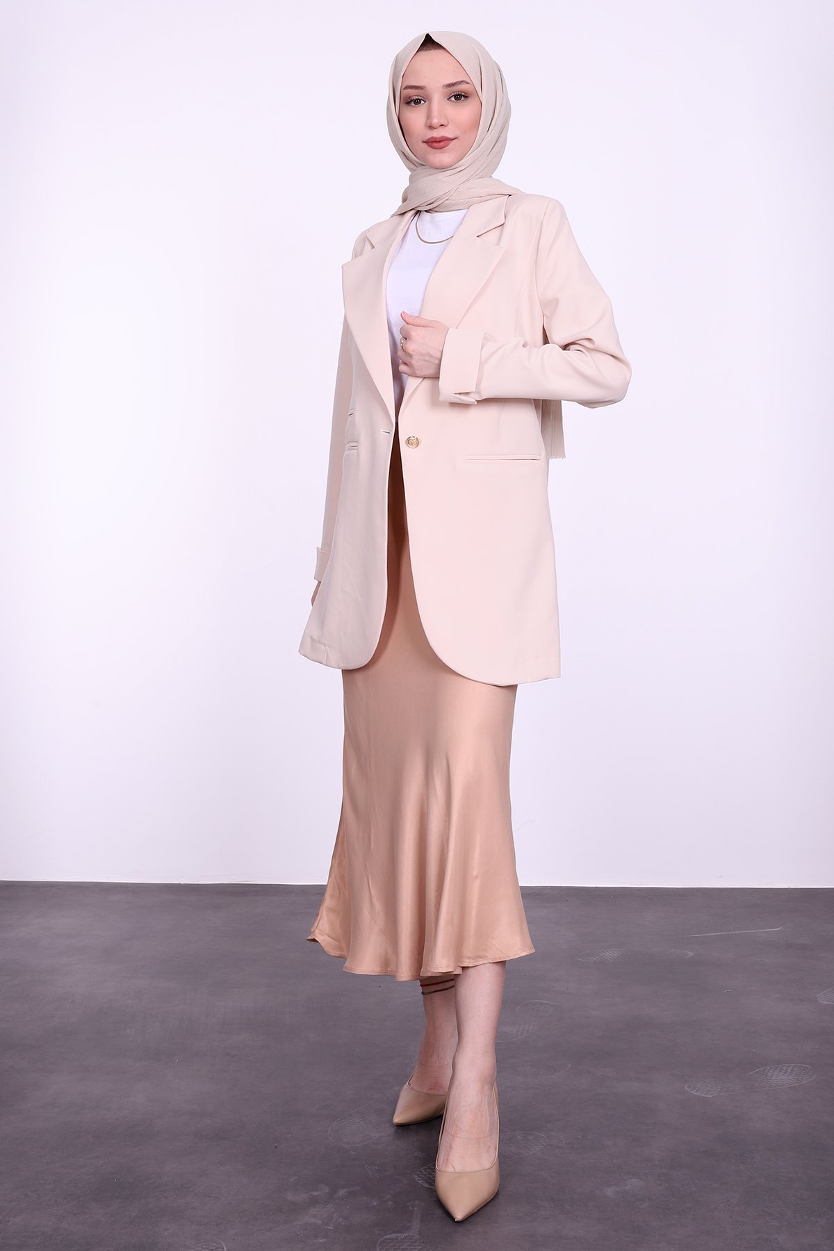 Gold Düğmeli Blazer Ceket Krem
