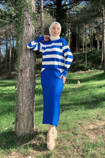 Yatay Çizgili Etekli Tesettür Triko Takım Saks