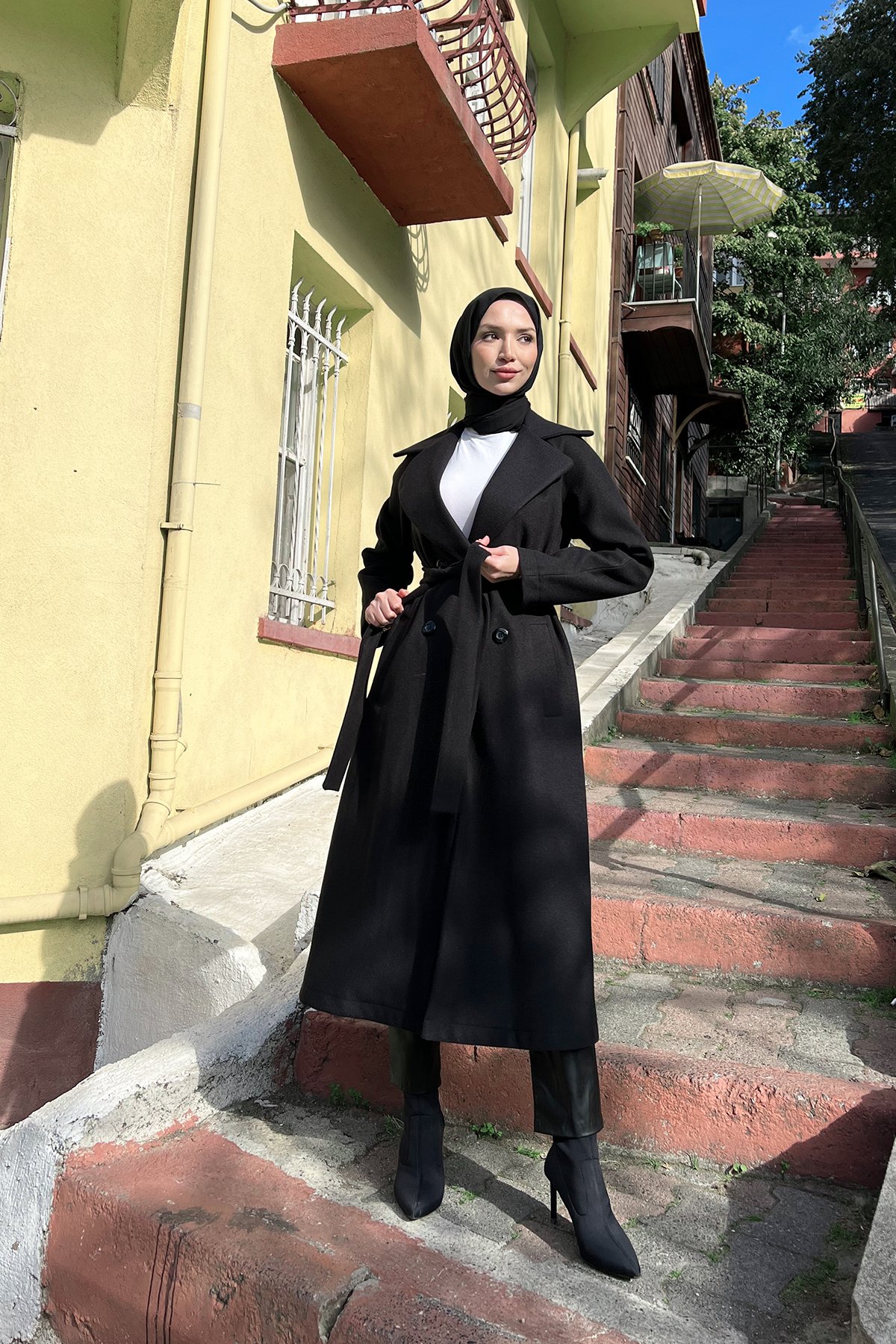 Klasik Ceket Yaka Kalın Tesettür Kaşe Kaban Siyah