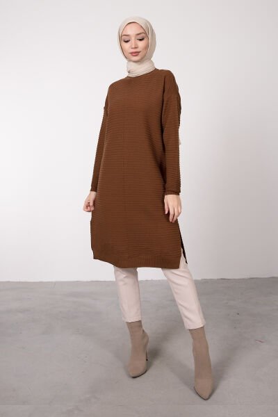 Şeritli Dokulu Oversize Kesim Tesettür Tunik Camel