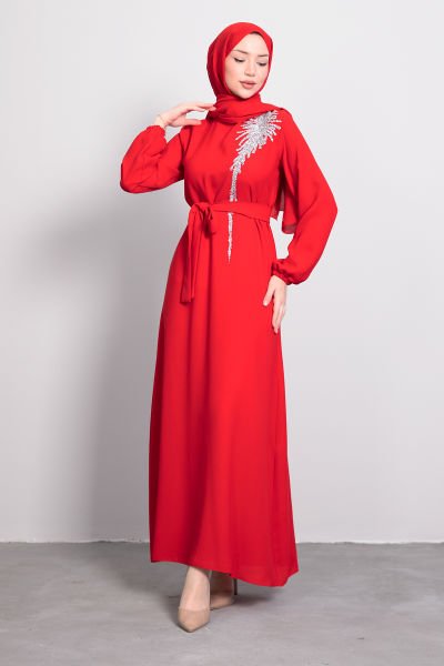 Yakası Simli Mercan Desenli Kuşaklı Tesettür Elbise Kırmızı