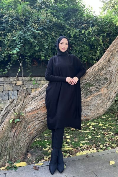 Oversize Kesim Rahat Kalıp Tesettür Triko Tunik Siyah