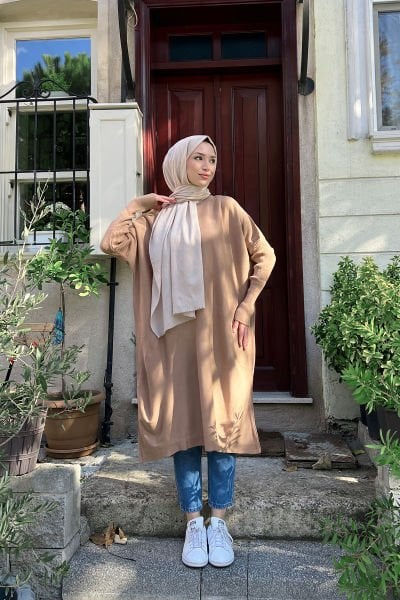 Oversize Kesim Rahat Kalıp Tesettür Triko Tunik Vizon