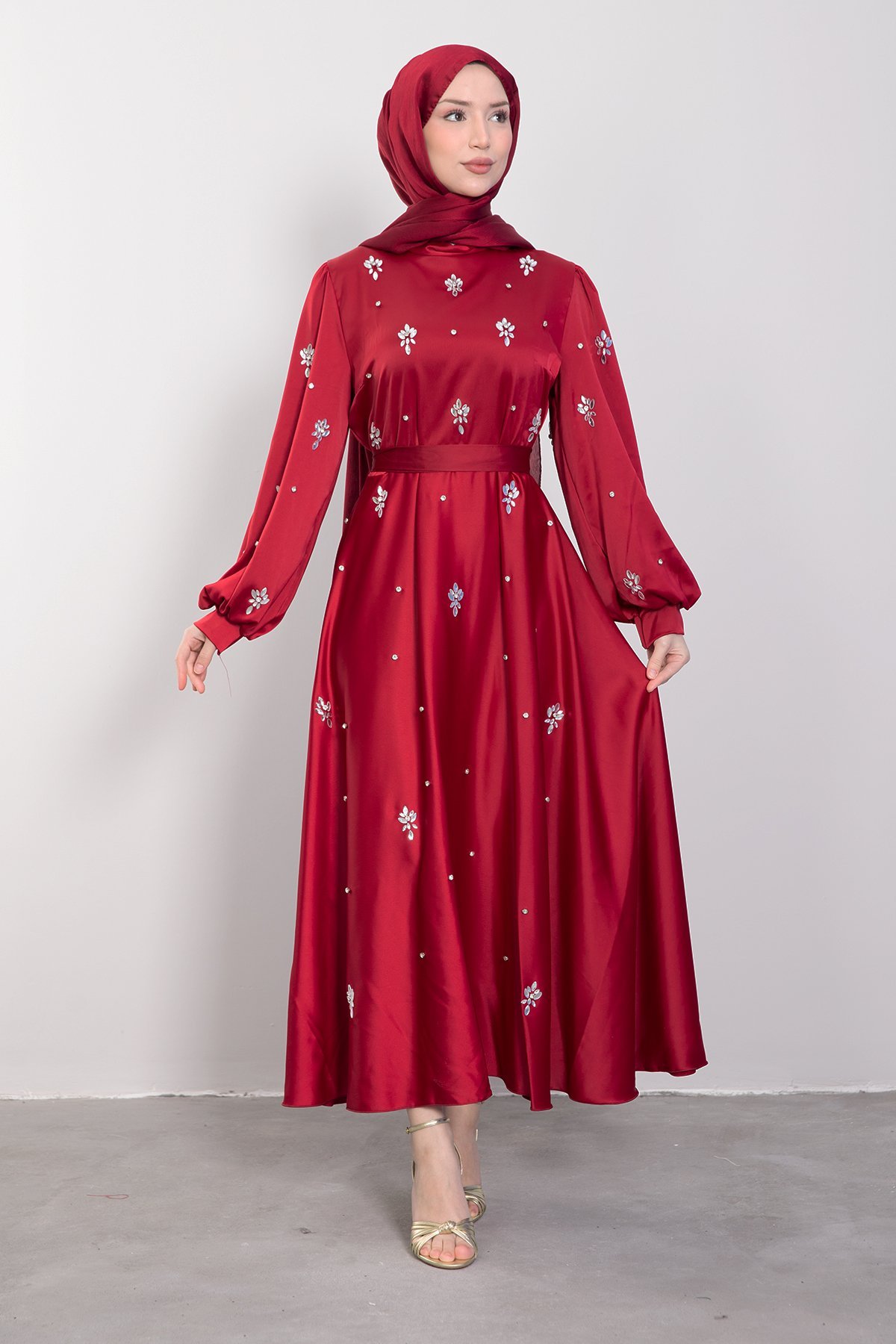 Kristal Etnik Motif İşlemeli Saten Tesettür Abiye Bordo