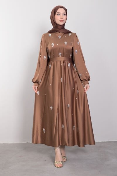 Kristal Etnik Motif İşlemeli Saten Tesettür Abiye Sütlü Kahve