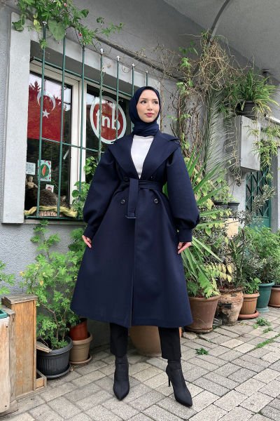 Kolları Balon Kesim Rahat Kalıp Tesettür Kaşe Kaban Lacivert