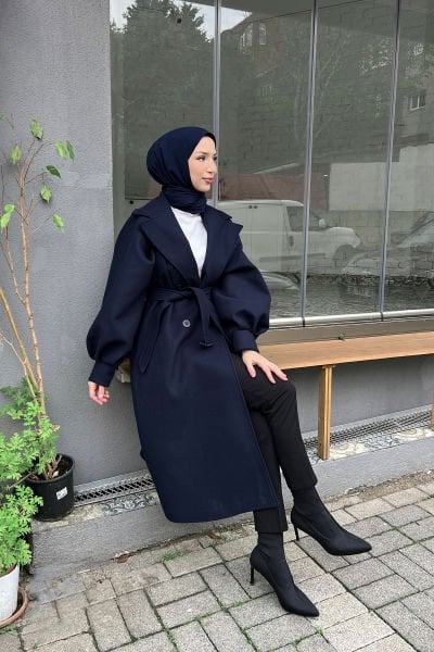 Kolları Balon Kesim Rahat Kalıp Tesettür Kaşe Kaban Lacivert