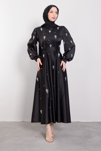 Kristal Etnik Motif İşlemeli Saten Tesettür Abiye Siyah